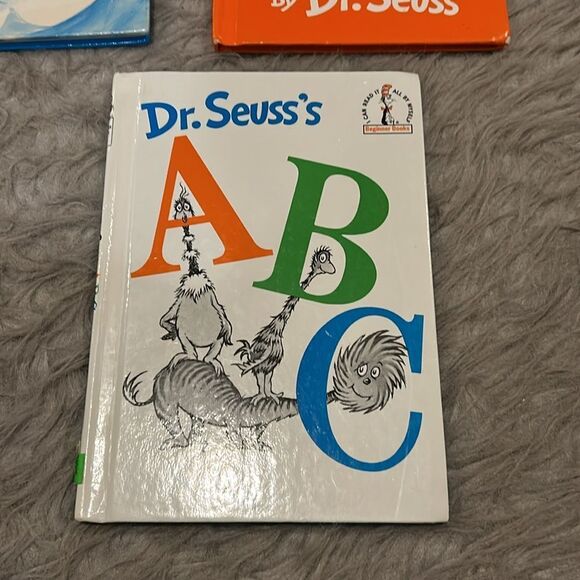 Dr. Seuss set of 5 children’s books - Picture 6 of 13